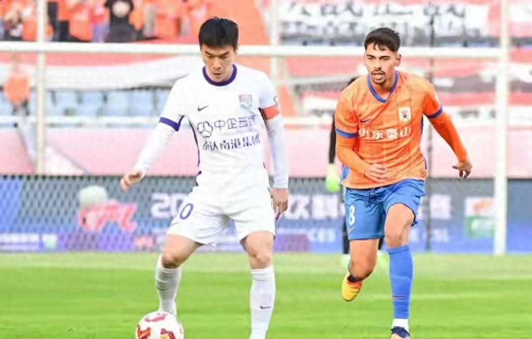 多米网页版 -包含法国杯转会期再迎强敌，上海海港内部沟通，主帅态度——话题不断，训练强度明显提升的词条